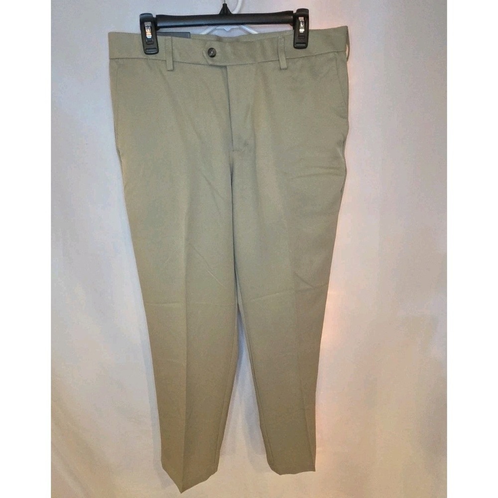 NEW IZOD Golf Pants Mens 34x30 Khaki Straight Leg Classic MSRP‎ 69.99